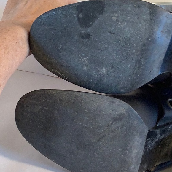 Tommy Hilfiger Black Leather Motorcycle Style Boots - Picture 15 of 16